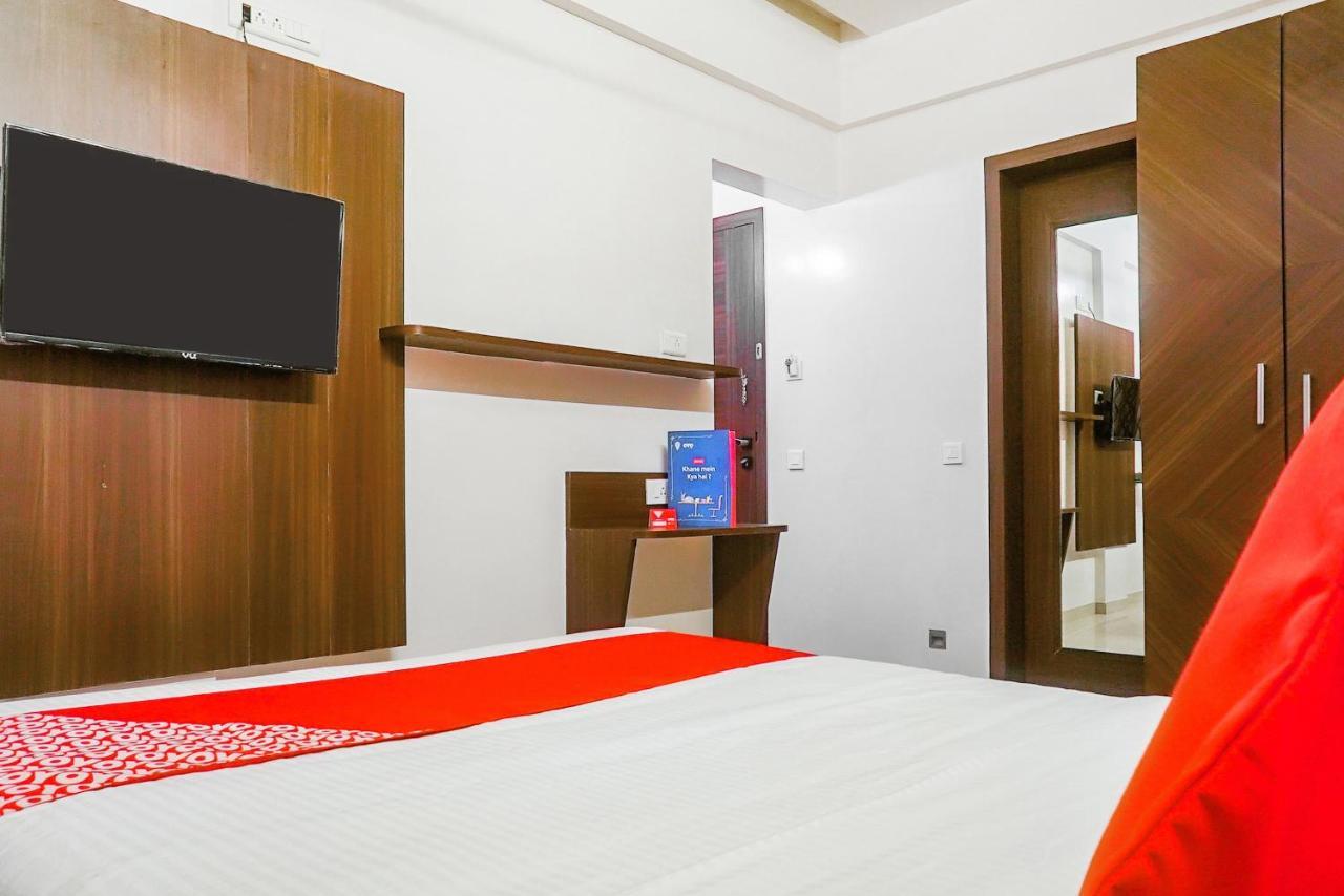 Oyo 15541 Pearl Inn Poona Buitenkant foto